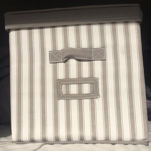 Storage Organization with Lid